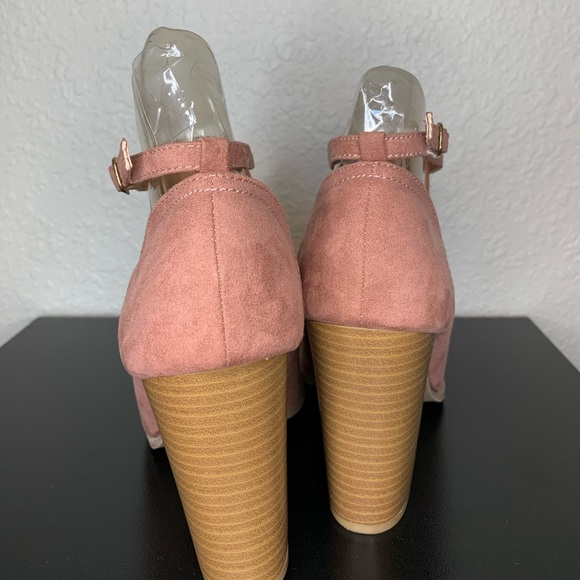 Quipid Peep toe Bootie - Picture 3 of 4